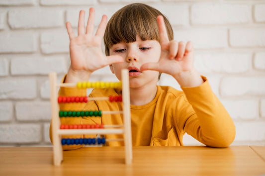 Montessori Eğitiminde Ahşap Matematik Setlerinin Rolü